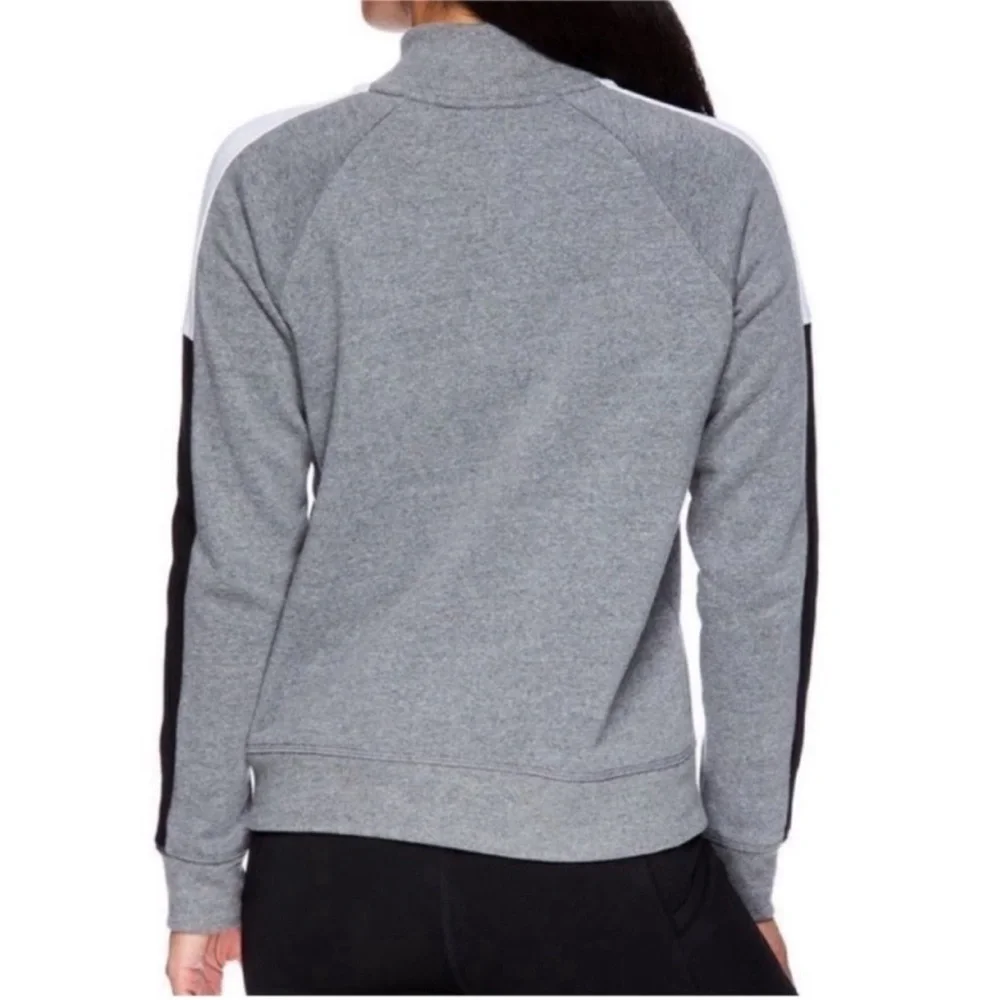 New Reebok Sweatshirt - Picture 3 of 5